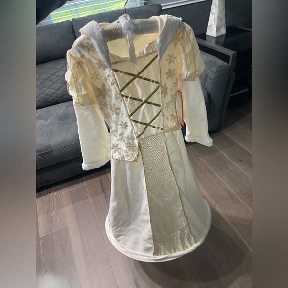 Target Snow Queen child costume. NWT medium 7-8 - Picture 1 of 4